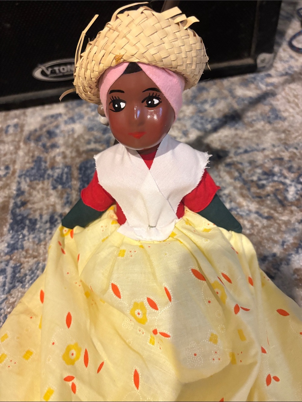Multicultural soft doll - Picture 2 of 5